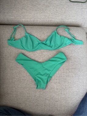 Billabong Emerald Green Underwire Bikini Set
